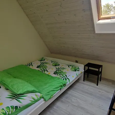 Aparthouse *