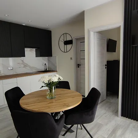 Aparthouse Apartment Kretowiny
